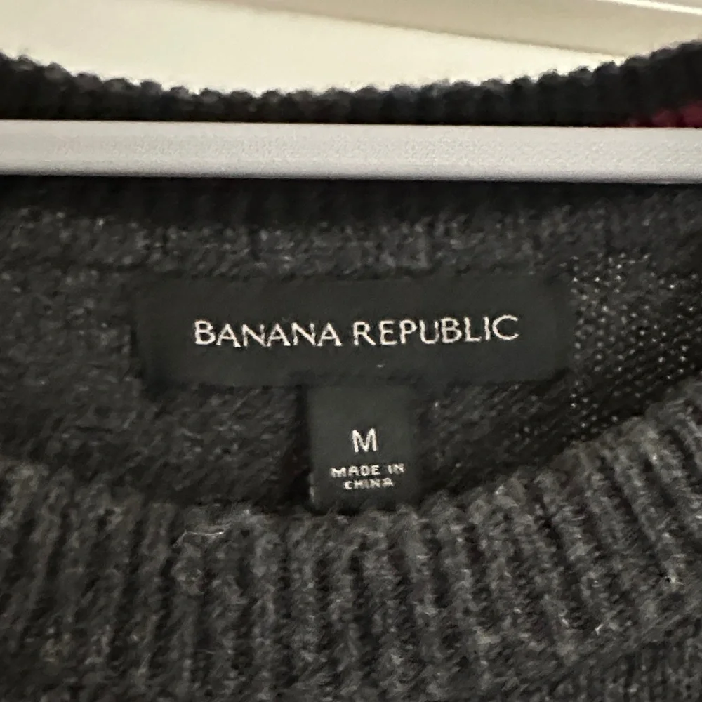 Banana Republic Merino Wool Crewneck Sweater - Size Medium